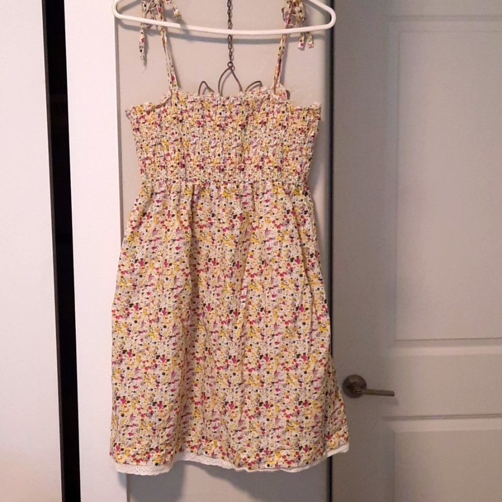 Cutest little sundress by F&F, floral bright and happy size 16 Juniors